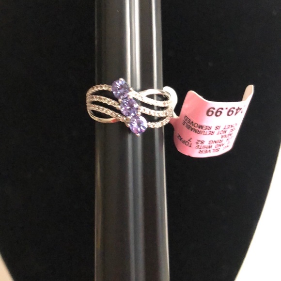 Tanzanite and White Topaz in Sterling Silver Ring - Picture 8 of 9